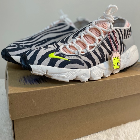 Nike shoes - Picture 3 of 3